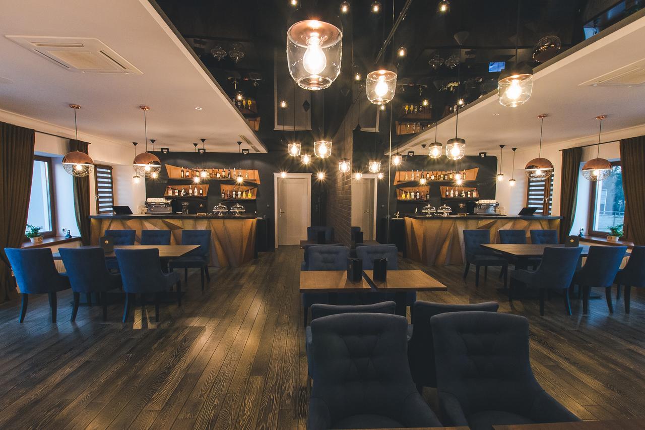Novopolska - Hotel I Restauracja Koscian Luaran gambar