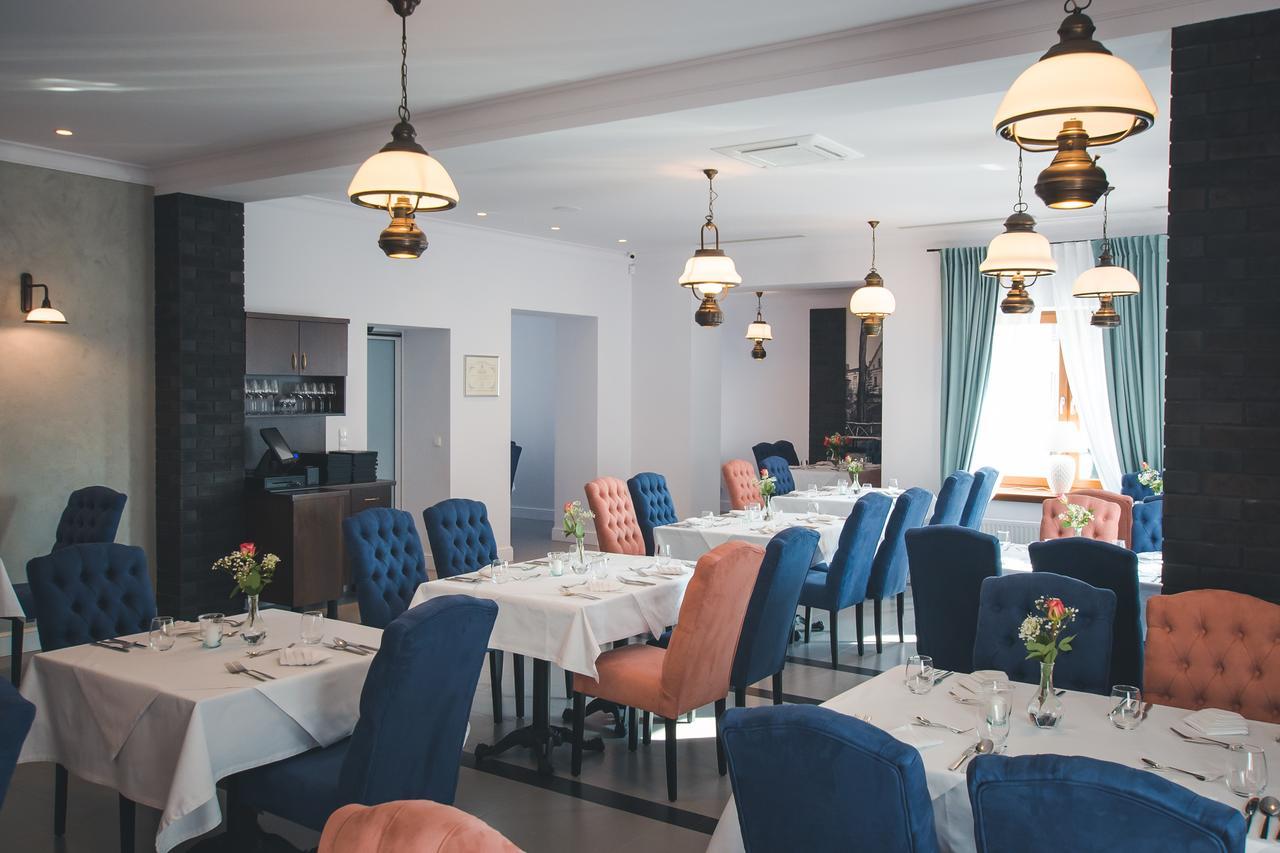 Novopolska - Hotel I Restauracja Koscian Luaran gambar