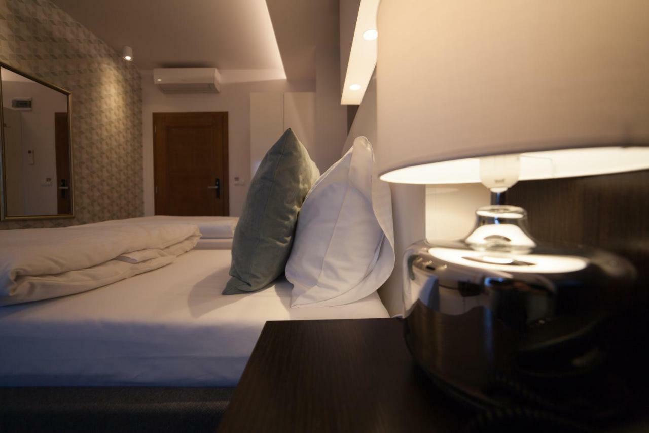 Novopolska - Hotel I Restauracja Koscian Luaran gambar