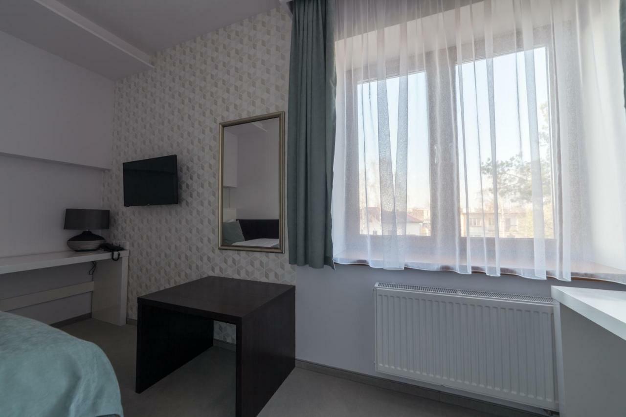 Novopolska - Hotel I Restauracja Koscian Luaran gambar