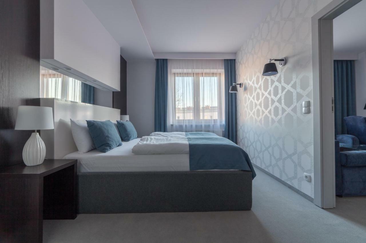 Novopolska - Hotel I Restauracja Koscian Luaran gambar