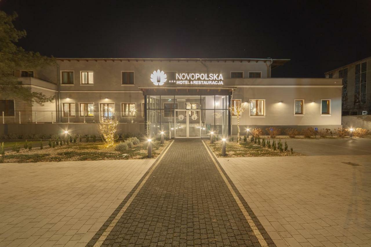 Novopolska - Hotel I Restauracja Koscian Luaran gambar