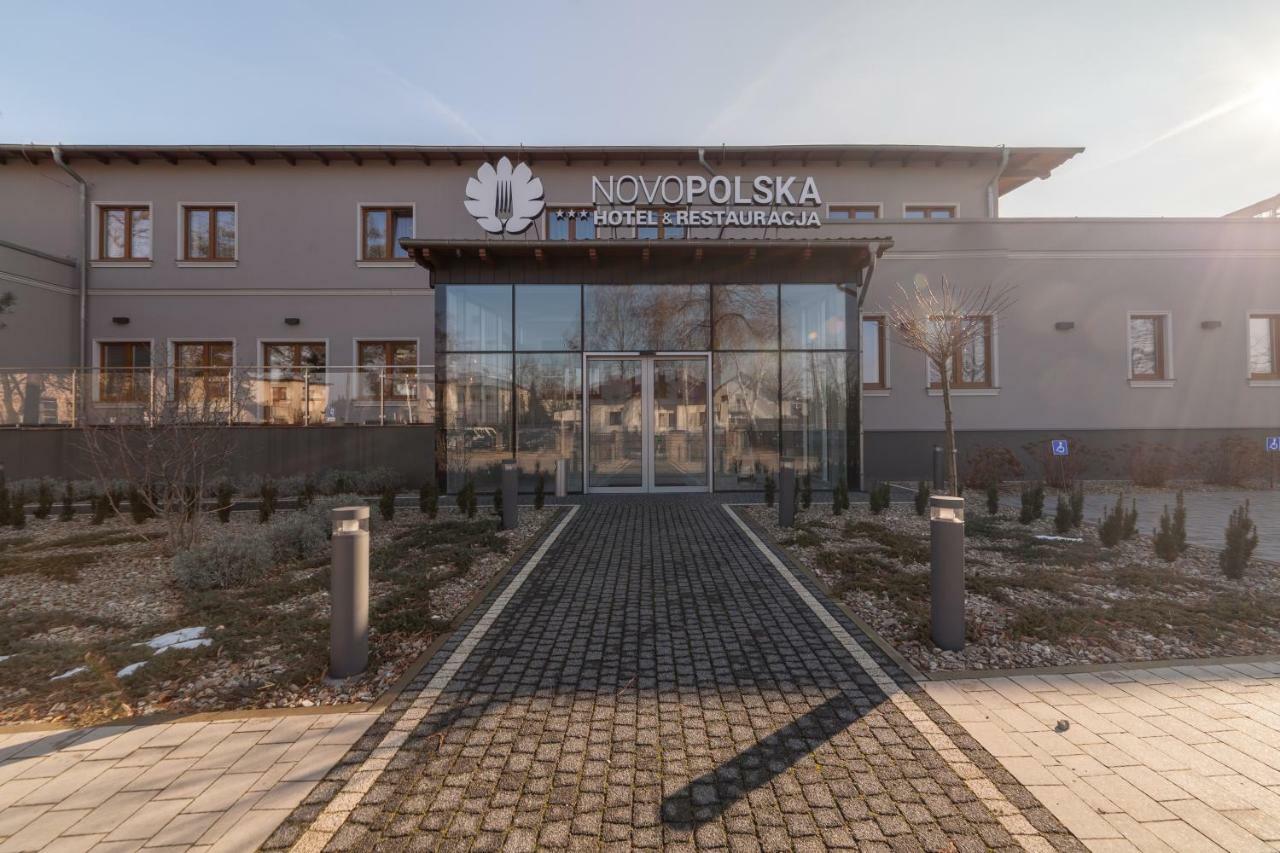 Novopolska - Hotel I Restauracja Koscian Luaran gambar